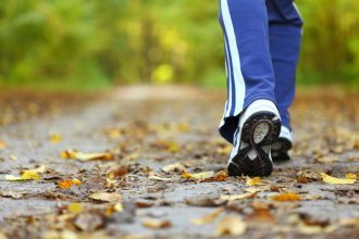 how-brisk-walking-can-help-tone-your-lower-body-–-cardio-routines